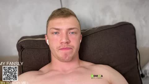 Snapshot of iron__chapman chatting on 07/19/26, 12:25 Iron online show from 07/19/26, 12:25