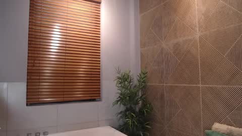 Iron Tous online show from 04/02/26, 09:12