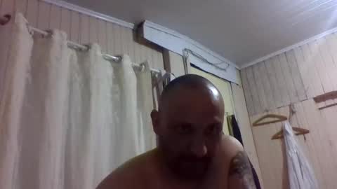 Snapshot of ironeroyce6832 chatting on 11/02/25, 02:36 ironeroyce6832 online show from 11/02/25, 02:36