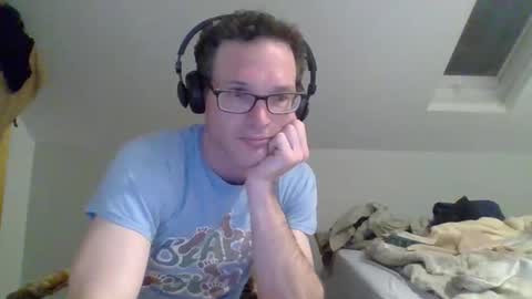 Snapshot of ironsharp chatting on 01/18/26, 04:49 ironsharp online show from 01/18/26, 04:49