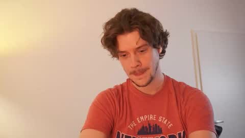 Snapshot of ironthud chatting on 12/01/25, 08:25 Sam online show from 12/01/25, 08:25