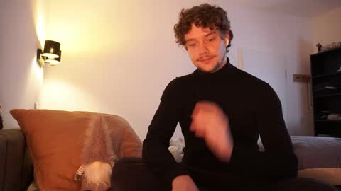 Snapshot of ironthud chatting on 12/03/25, 08:18 Sam online show from 12/03/25, 08:18