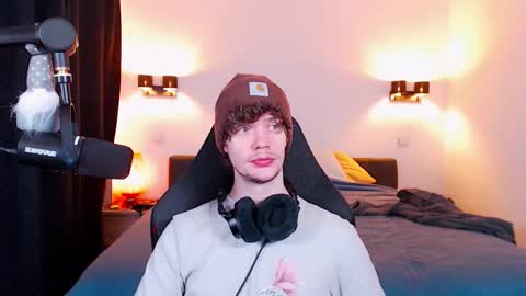 Sam online show from 02/16/26, 09:00