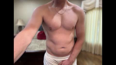 Snapshot of ironwoodbusy1986 chatting on 11/15/25, 07:32 Leo online show from 11/15/25, 07:32