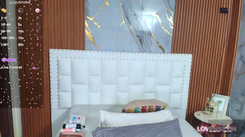 Sandy  online show from 12/15/24, 11:55