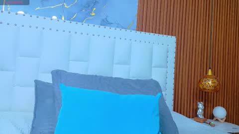 Sandy  online show from 09/15/25, 12:27