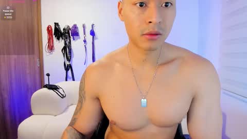 Snapshot of irvinepassion chatting on 02/11/26, 09:36 WILL ANDREW online show from 02/11/26, 09:36