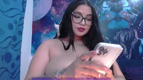 Snapshot of is_candy_west_ chatting on 11/14/25, 04:06 Dani online show from 11/14/25, 04:06