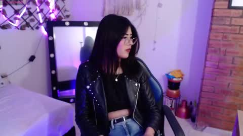 Snapshot of isa_bunny18 chatting on 11/06/25, 11:15 isabela online show from 11/06/25, 11:15