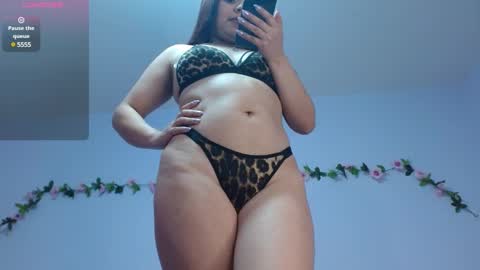 Snapshot of isa_jones1 chatting on 01/30/25, 01:00 isa_jones1 online show from 01/30/25, 01:00