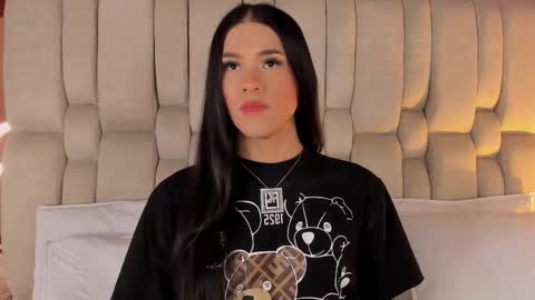 Isa  online show from 02/18/26, 02:29