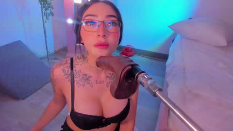 Snapshot of isa_redhair_ chatting on 12/18/24, 07:47 .... Connection time 900 pm to 500 amRest days Wednesday and Saturday online show from 12/18/24, 07:47