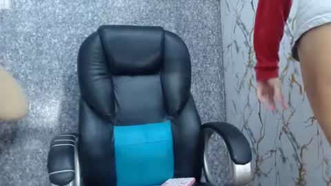 Snapshot of isa_x18 chatting on 07/19/26, 02:04 isa_x18 online show from 07/19/26, 02:04