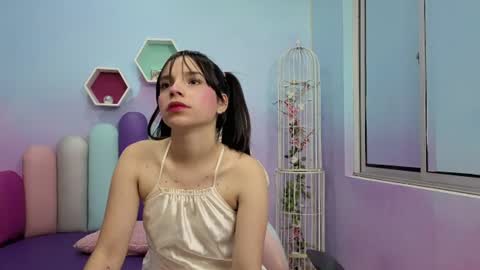 Snapshot of isaa_skinnyy chatting on 06/15/26, 03:31 Isaa Skinny online show from 06/15/26, 03:31