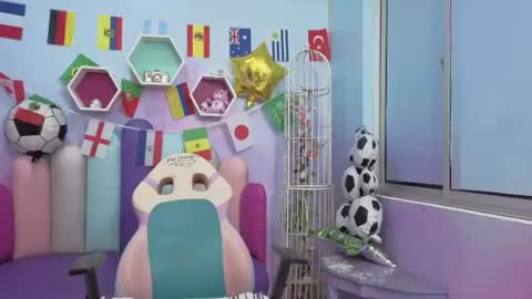 Isaa Skinny  online show from 07/02/26, 03:23