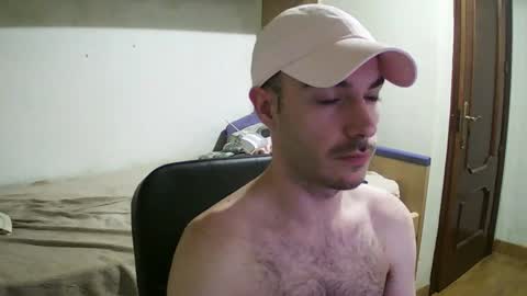 Snapshot of isaac99c chatting on 12/02/24, 11:18 Isaac99c online show from 12/02/24, 11:18