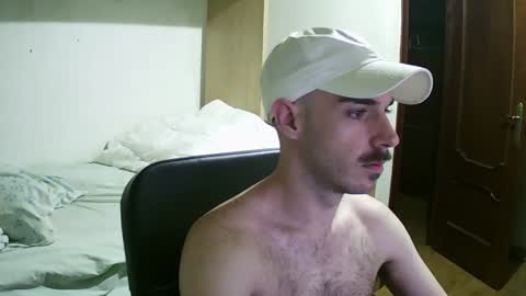 Snapshot of isaac99c chatting on 01/07/25, 04:50 Isaac99c online show from 01/07/25, 04:50