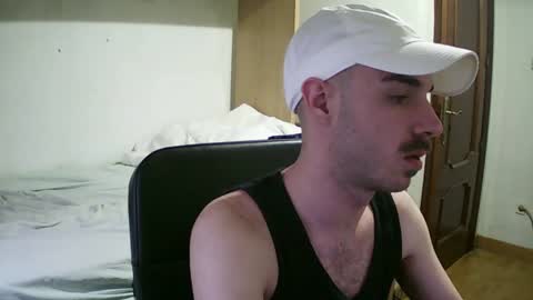 Snapshot of isaac99c chatting on 01/07/25, 07:52 Isaac99c online show from 01/07/25, 07:52