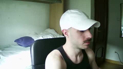 Snapshot of isaac99c chatting on 01/08/25, 10:15 Isaac99c online show from 01/08/25, 10:15