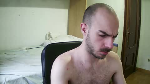 Snapshot of isaac99c chatting on 01/29/25, 02:10 Isaac99c online show from 01/29/25, 02:10