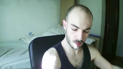 Snapshot of isaac99c chatting on 01/31/25, 01:56 Isaac99c online show from 01/31/25, 01:56