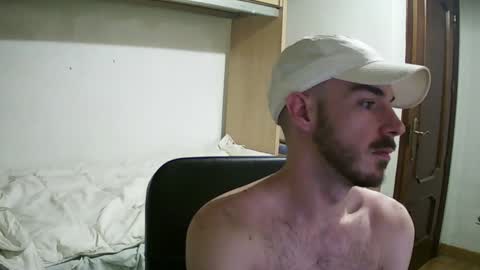 Snapshot of isaac99c chatting on 02/02/25, 11:32 Isaac99c online show from 02/02/25, 11:32