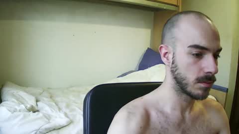 Snapshot of isaac99c chatting on 02/08/25, 08:09 Isaac99c online show from 02/08/25, 08:09