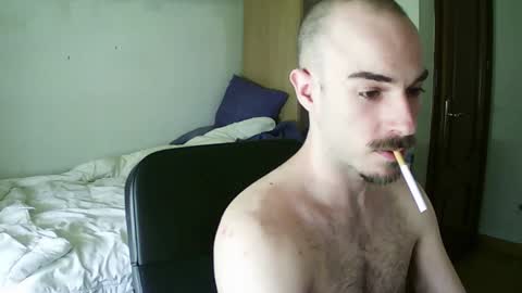 Snapshot of isaac99c chatting on 02/08/25, 11:12 Isaac99c online show from 02/08/25, 11:12