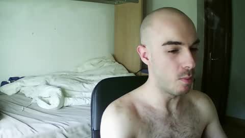 Snapshot of isaac99c chatting on 02/17/25, 02:37 Isaac99c online show from 02/17/25, 02:37