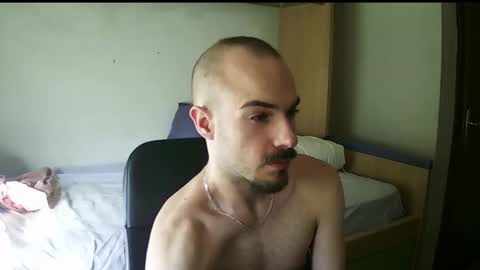 Snapshot of isaac99c chatting on 10/01/25, 08:53 Isaac99c online show from 10/01/25, 08:53