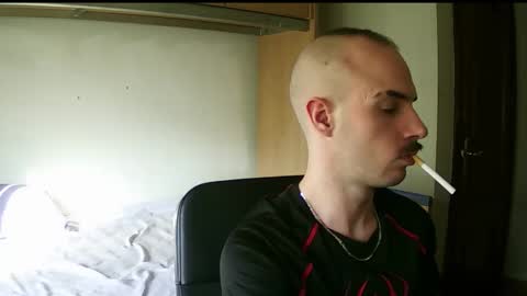 Snapshot of isaac99c chatting on 10/08/25, 08:12 Isaac99c online show from 10/08/25, 08:12