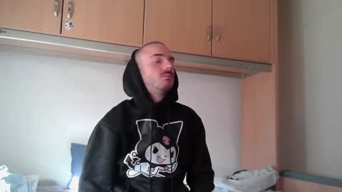 Snapshot of isaac99c chatting on 10/16/25, 08:15 Isaac99c online show from 10/16/25, 08:15