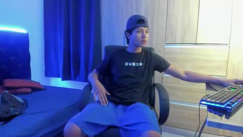 isaac_master77 online show from 11/02/25, 10:56