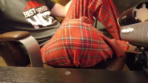 Snapshot of isaac_sheffield chatting on 01/01/25, 10:03 isaac online show from 01/01/25, 10:03