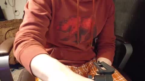 Snapshot of isaac_sheffield chatting on 01/12/25, 02:35 isaac online show from 01/12/25, 02:35