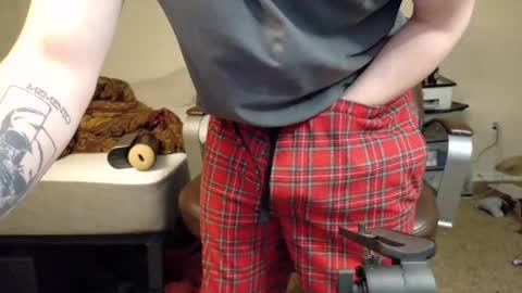 Snapshot of isaac_sheffield chatting on 01/16/25, 02:41 isaac online show from 01/16/25, 02:41