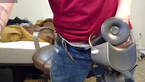 Snapshot of isaac_sheffield chatting on 01/20/25, 08:19 isaac online show from 01/20/25, 08:19