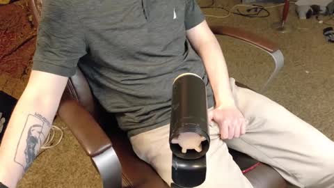 Snapshot of isaac_sheffield chatting on 01/28/25, 03:15 isaac online show from 01/28/25, 03:15