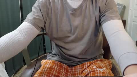 Snapshot of isaac_sheffield chatting on 10/03/25, 08:55 isaac online show from 10/03/25, 08:55