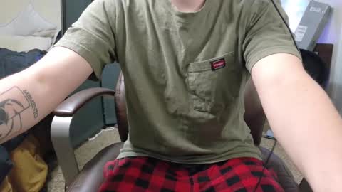 Snapshot of isaac_sheffield chatting on 10/05/25, 02:32 isaac online show from 10/05/25, 02:32