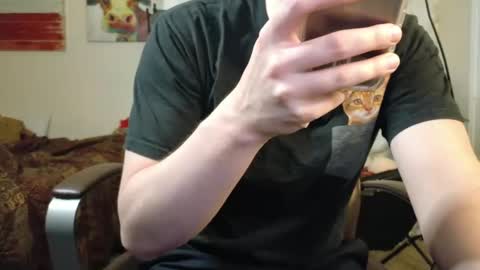 Snapshot of isaac_sheffield chatting on 10/24/25, 05:48 isaac online show from 10/24/25, 05:48