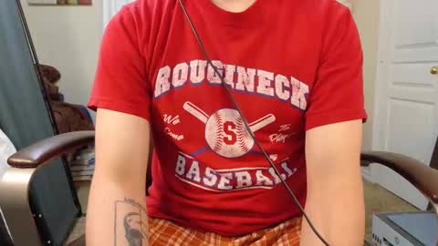 Snapshot of isaac_sheffield chatting on 10/31/25, 09:38 isaac online show from 10/31/25, 09:38