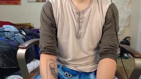 Snapshot of isaac_sheffield chatting on 11/02/25, 07:05 isaac online show from 11/02/25, 07:05