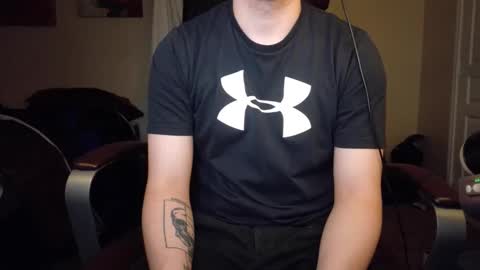 Snapshot of isaac_sheffield chatting on 11/15/25, 02:53 isaac online show from 11/15/25, 02:53