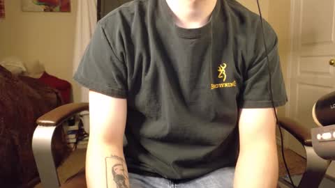 Snapshot of isaac_sheffield chatting on 11/17/25, 03:12 isaac online show from 11/17/25, 03:12