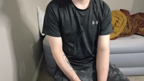 Snapshot of isaac_sheffield chatting on 11/28/25, 07:27 isaac online show from 11/28/25, 07:27