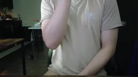 isaac online show from 03/01/26, 01:51