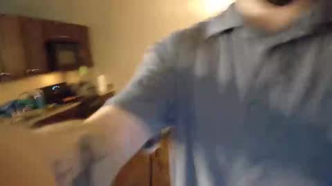 isaac online show from 03/08/26, 06:39