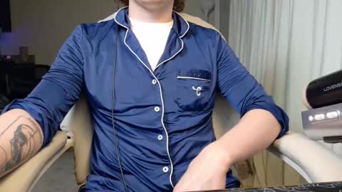 isaac online show from 05/23/26, 02:54