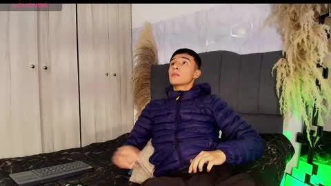 Isaac tan online show from 02/23/26, 04:10